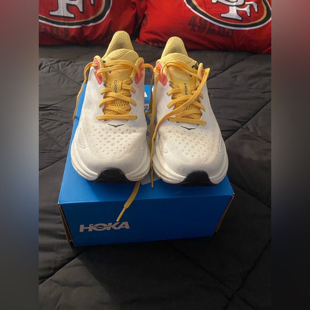 Women Hoka Sneakers